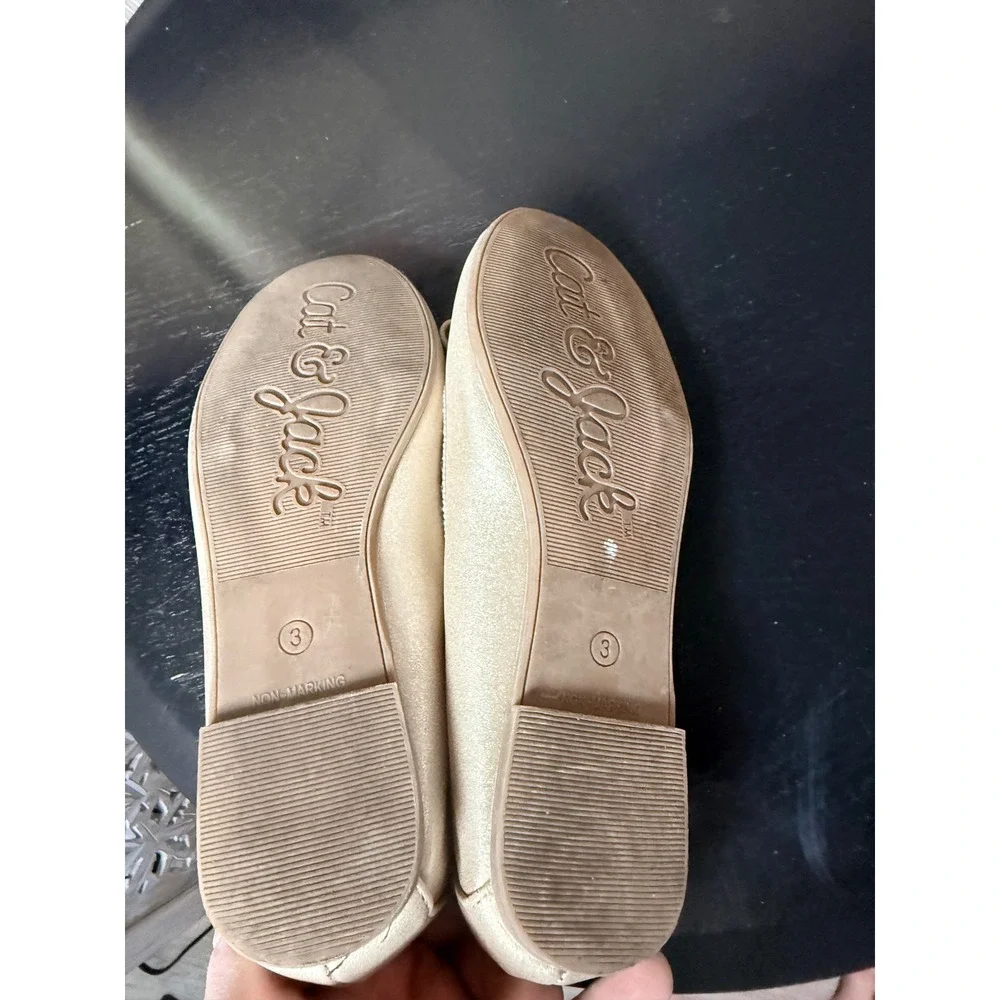 Cat & Jack Girls Champagne Gold Metallic Ballet Flats Bow Detail Size 3